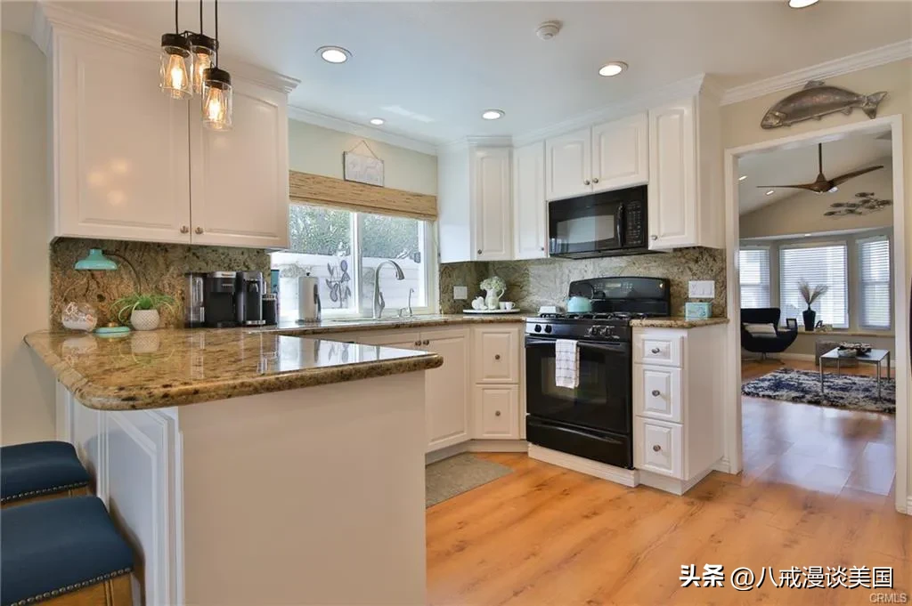 月入3500的梳妆台 500元就可以完成的梳妆台