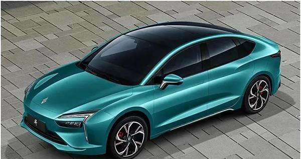 雷诺江铃合资公司的首款a级纯电轿车gse雷诺江铃羿将于9月26日正式