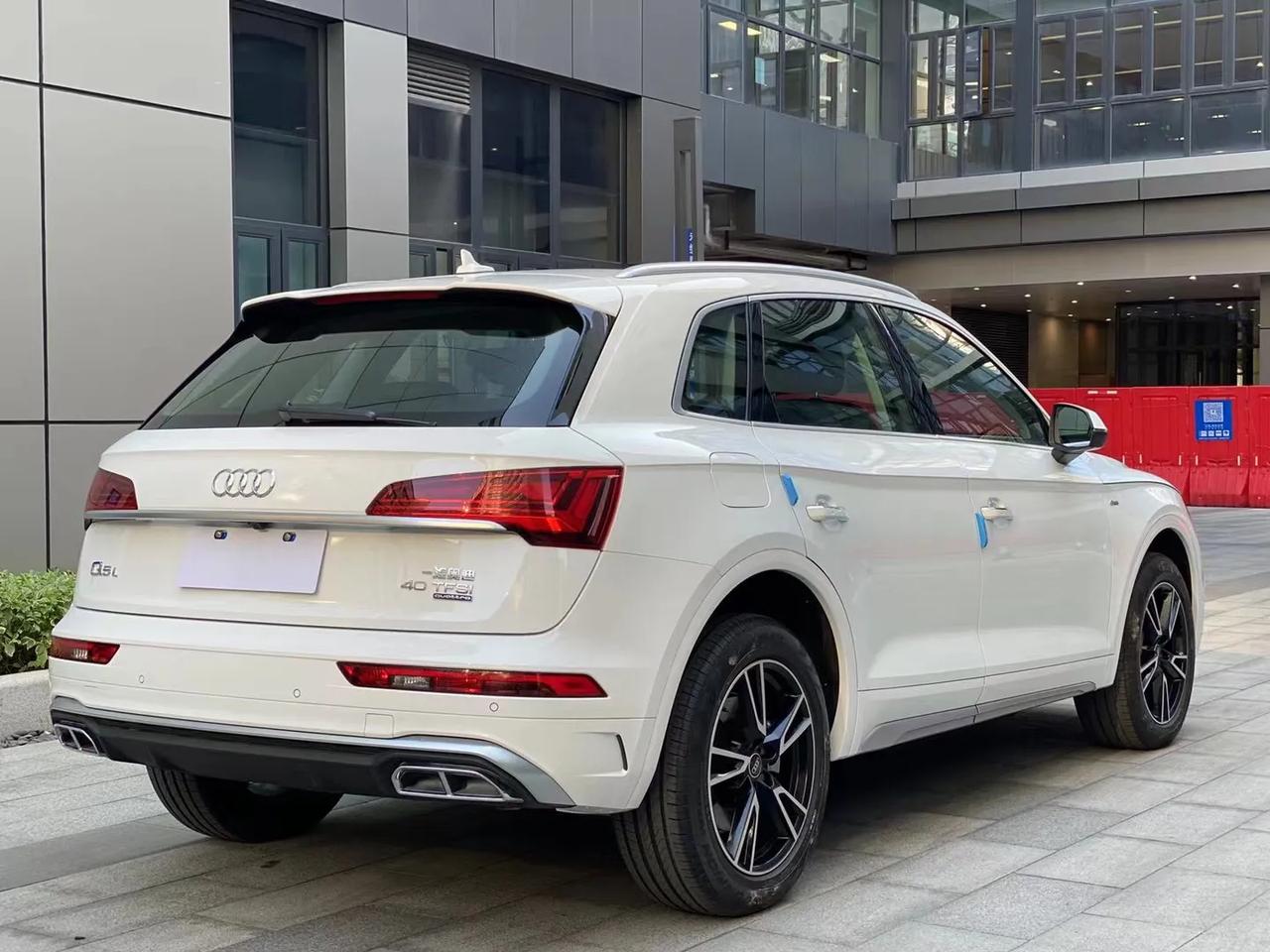 奥迪q5l 21款 40 tfsi 时尚动感型,全车原版原漆