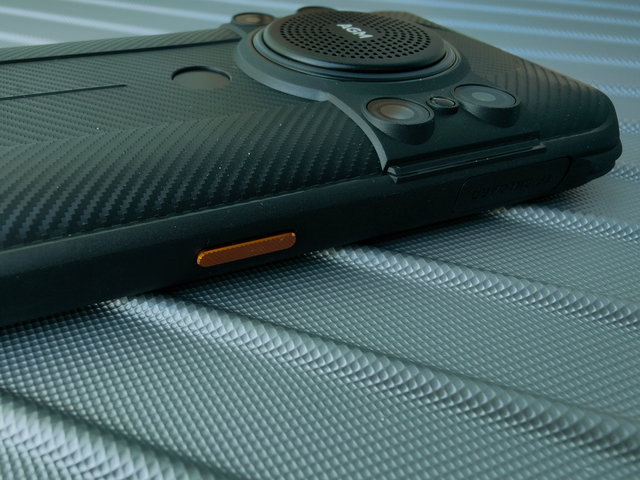 户外天花板，AGM H5 Pro让你体验硬核三防！