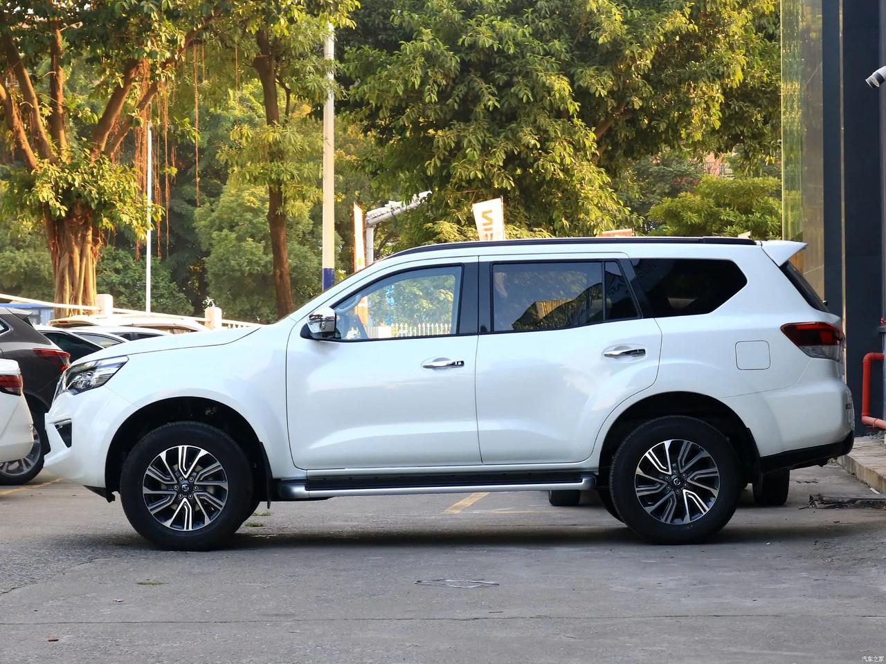 日产"小途乐",这车的关注度一直不高,说白了就是纳瓦拉的改的