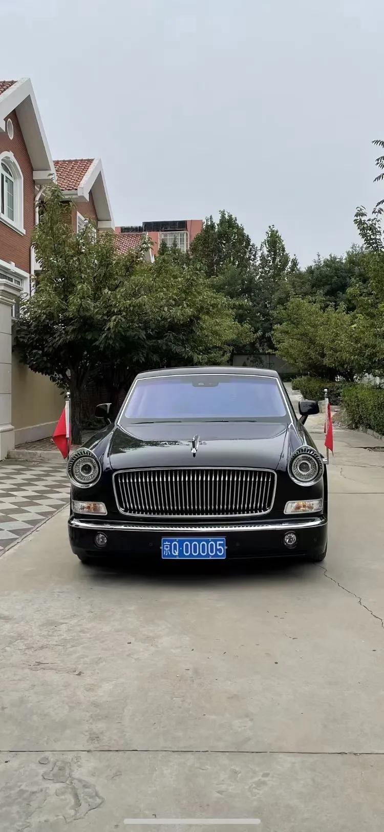 靓牌欣赏红旗礼宾车