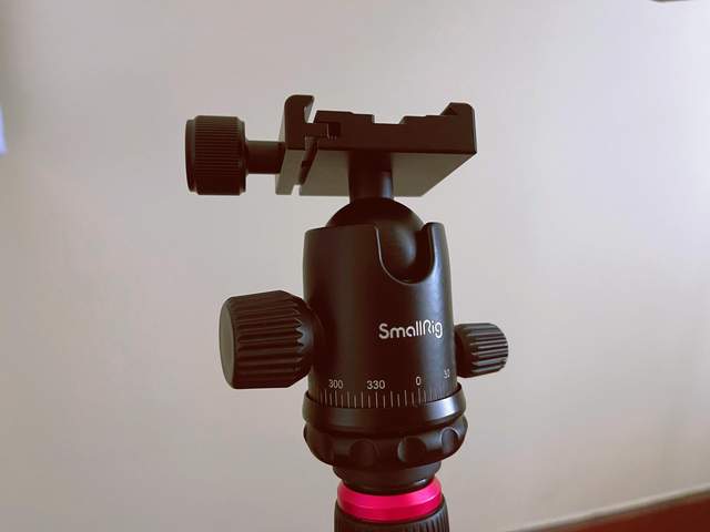 三脚架都这么卷了吗？斯莫格三脚架评测，一“架”就能走天下