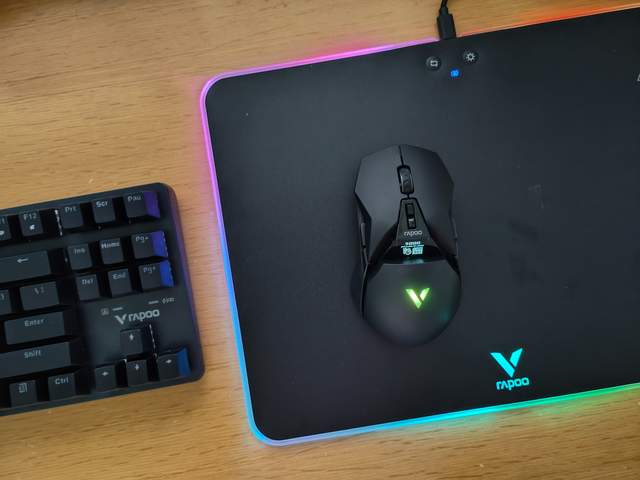 雷柏V500Pro-87机械键盘评测：既能无线连接也能有线连接