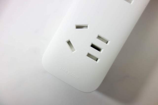 科技为硬件赋能，小米智能插线板2为安全赋能