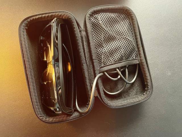 能装在口袋里？雷鸟Air：你的私人随身巨幕影院，娱乐办公两不误