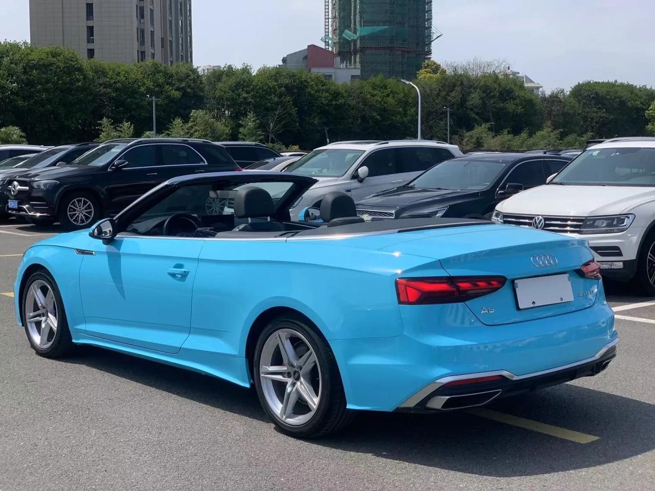 奥迪a5最新款敞篷上牌日期:2021年5月车辆车型:跑车