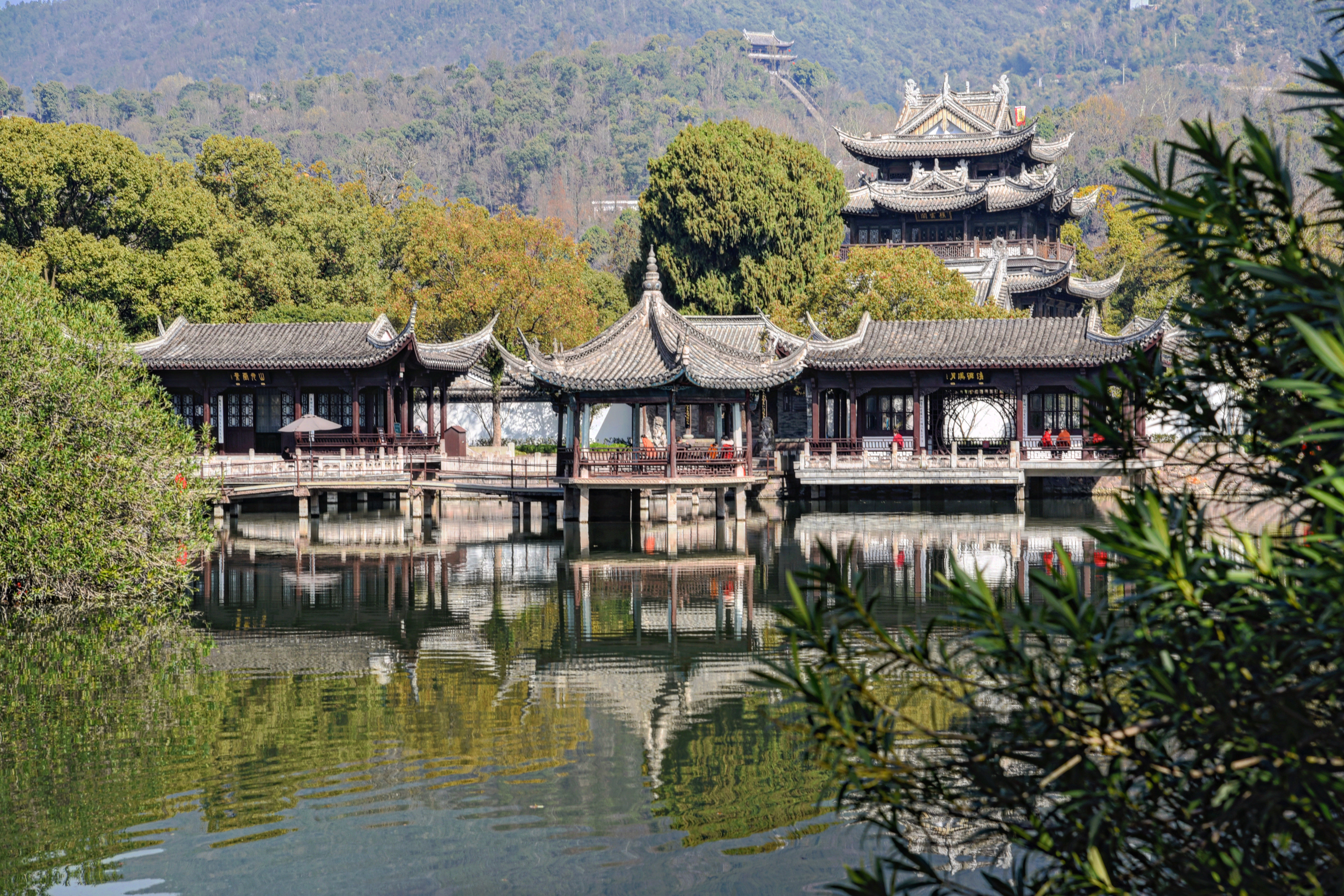 浙江旅行|逛北宋东湖,爬江南长城,探访浙江临海台州府城_浙江游记