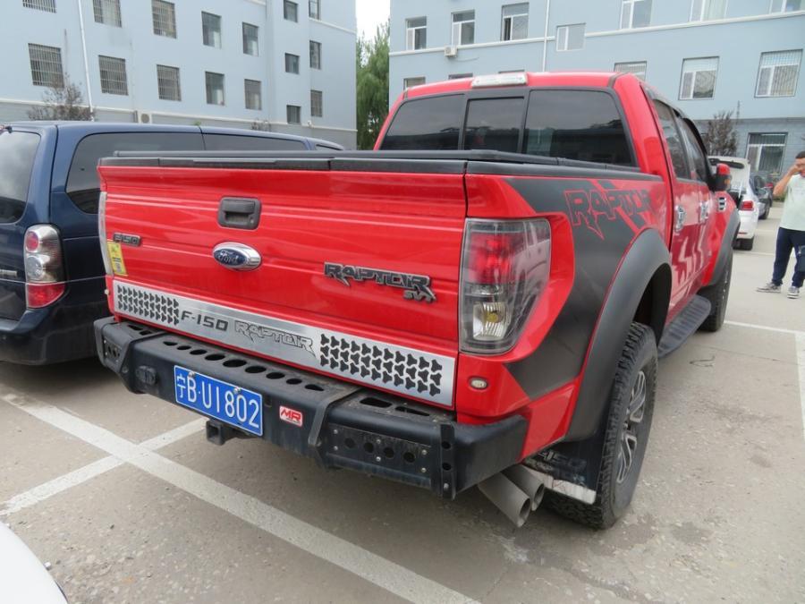 宁夏回族自治区石嘴山市一辆车牌号为宁bu1802猛禽轻型栏板