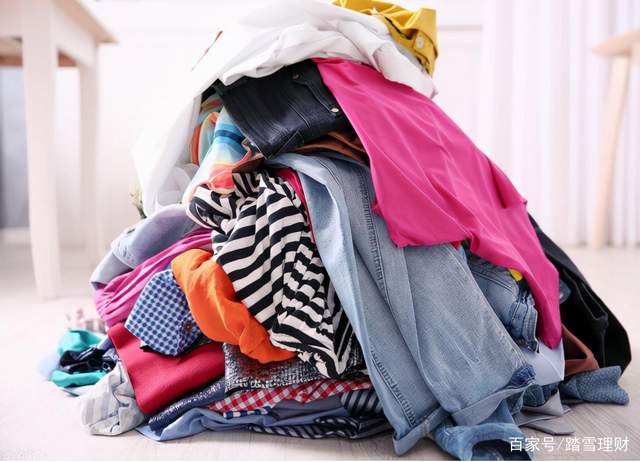 旧衣回收箱乱象丛生，鸥燕Ai智能箱回收旧衣服助力“真公益”