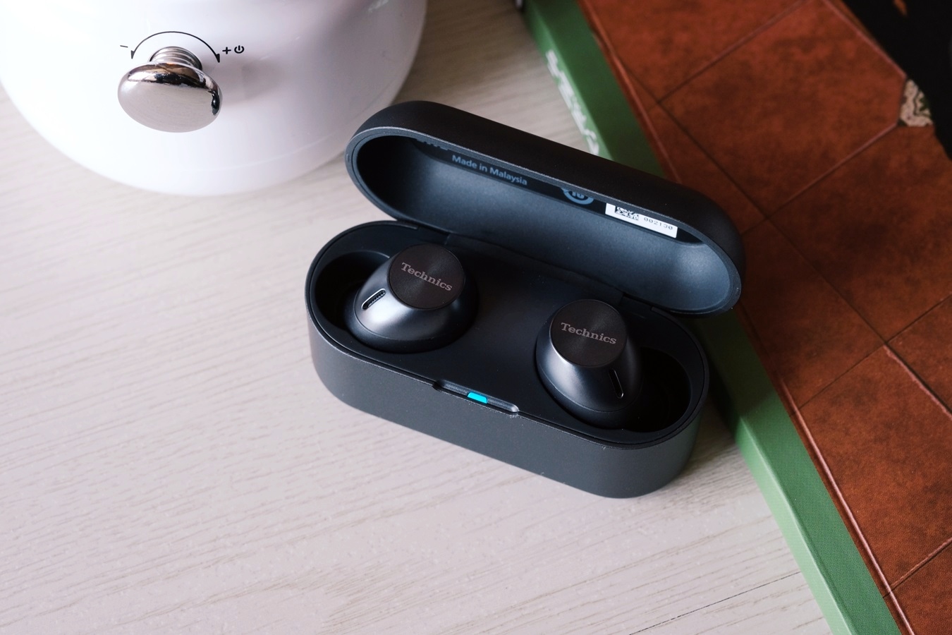 Technics EAH-AZ40:凭实力发声,高端真无线蓝牙耳机的新选择