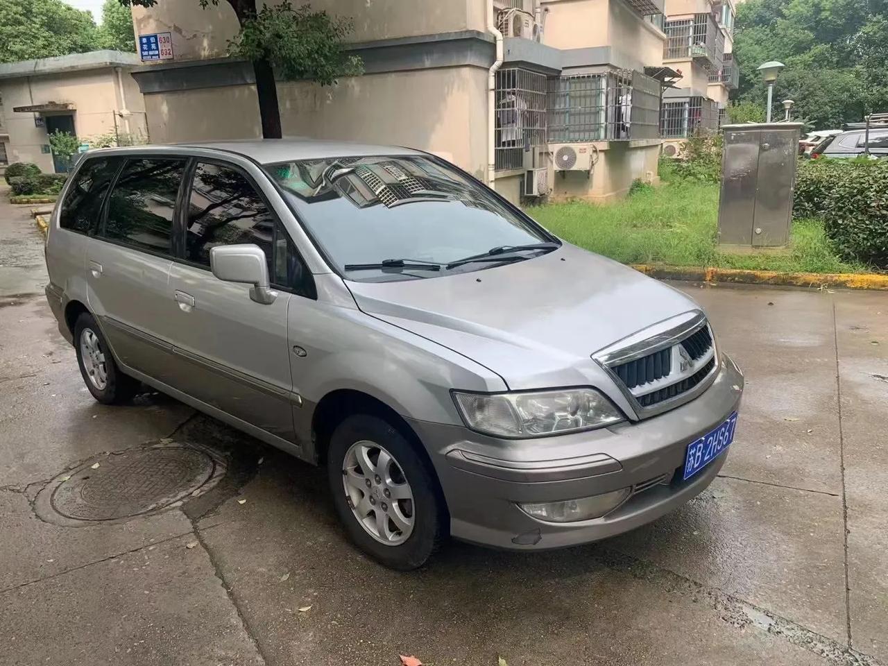 06年三菱菱绅7座小商务!一手车刚过户自己名下