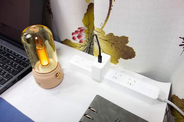 科技为硬件赋能，小米智能插线板2为安全赋能