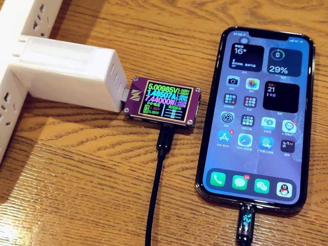 年终好物推荐：一个顶多个，ORICO 100W氮化镓充电器上手实测