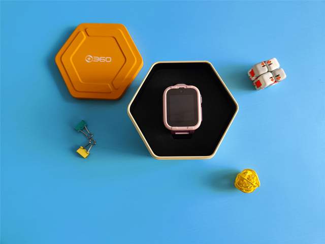 提前给孩子的六一儿童节礼物—支持微信畅聊的360儿童电话手表10X