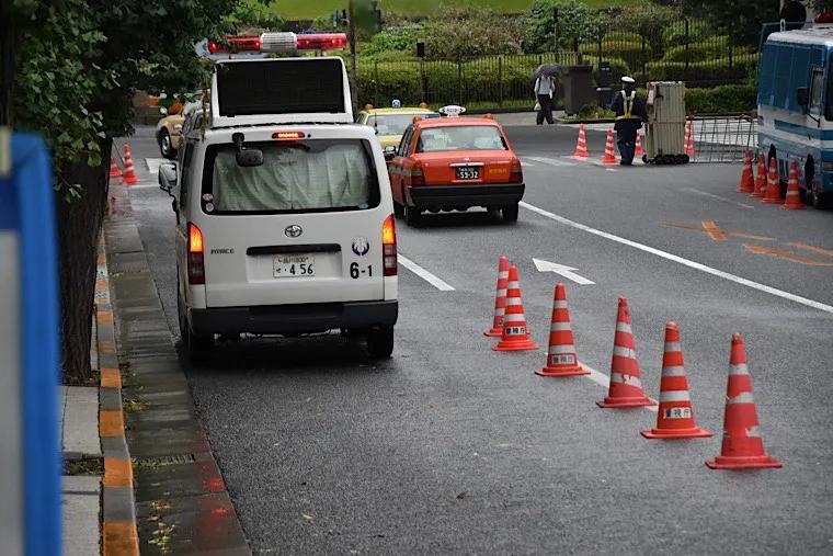 经典车欣赏～丰田海狮 toyota hiace 日本警车 警