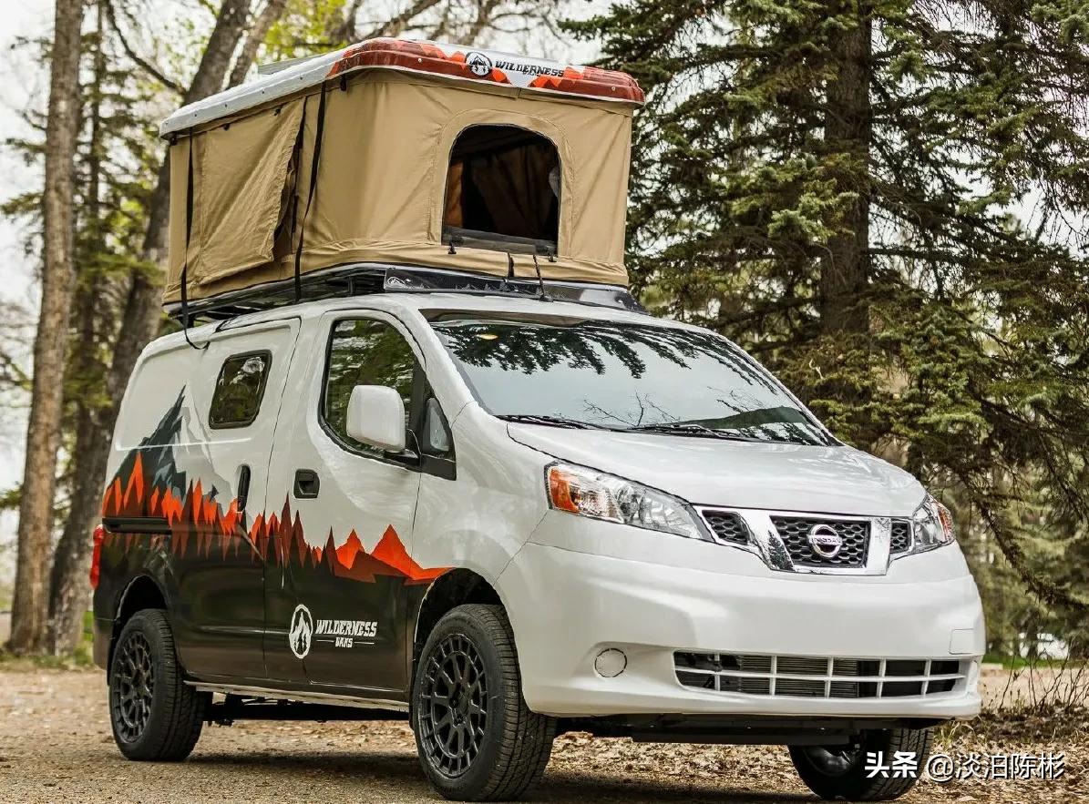 带越野套件的日产nv200露营车