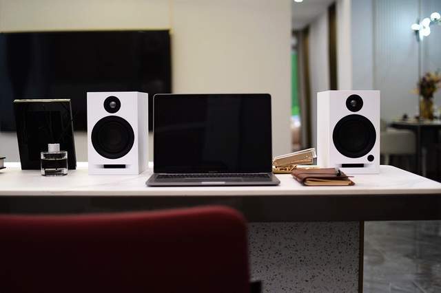 艾特铭客X30 100W 高保真有源立体声音箱