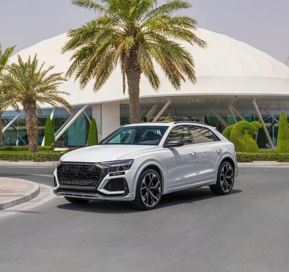 2022款奥迪rsq8,纯白色〔烟花__懂车帝