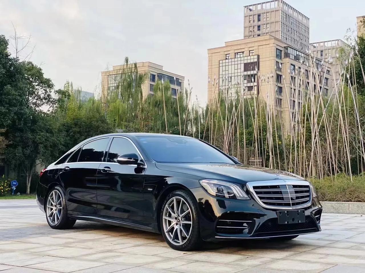 奔驰s450 新到2020年差一个上牌奔驰s450l 四驱臻