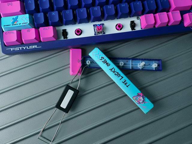 双飞燕飞时代联名“这，就是街舞”FS98机械键盘评测，一秒让你入潮！