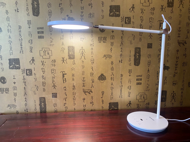 孩子学习用台灯如何选，3个参数定——南卡L1护眼台灯值得选