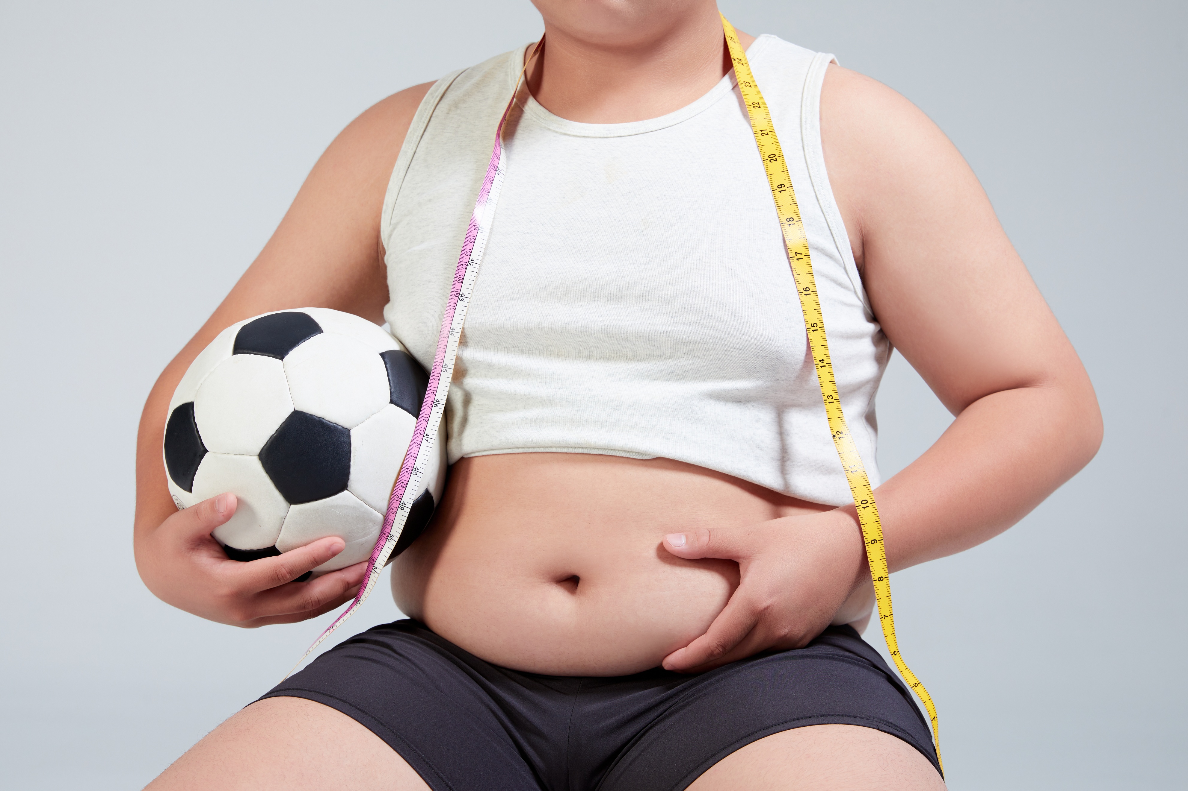 15岁男孩为减肥催吐致神经性厌食！经常催吐会对身体造成哪些伤害？