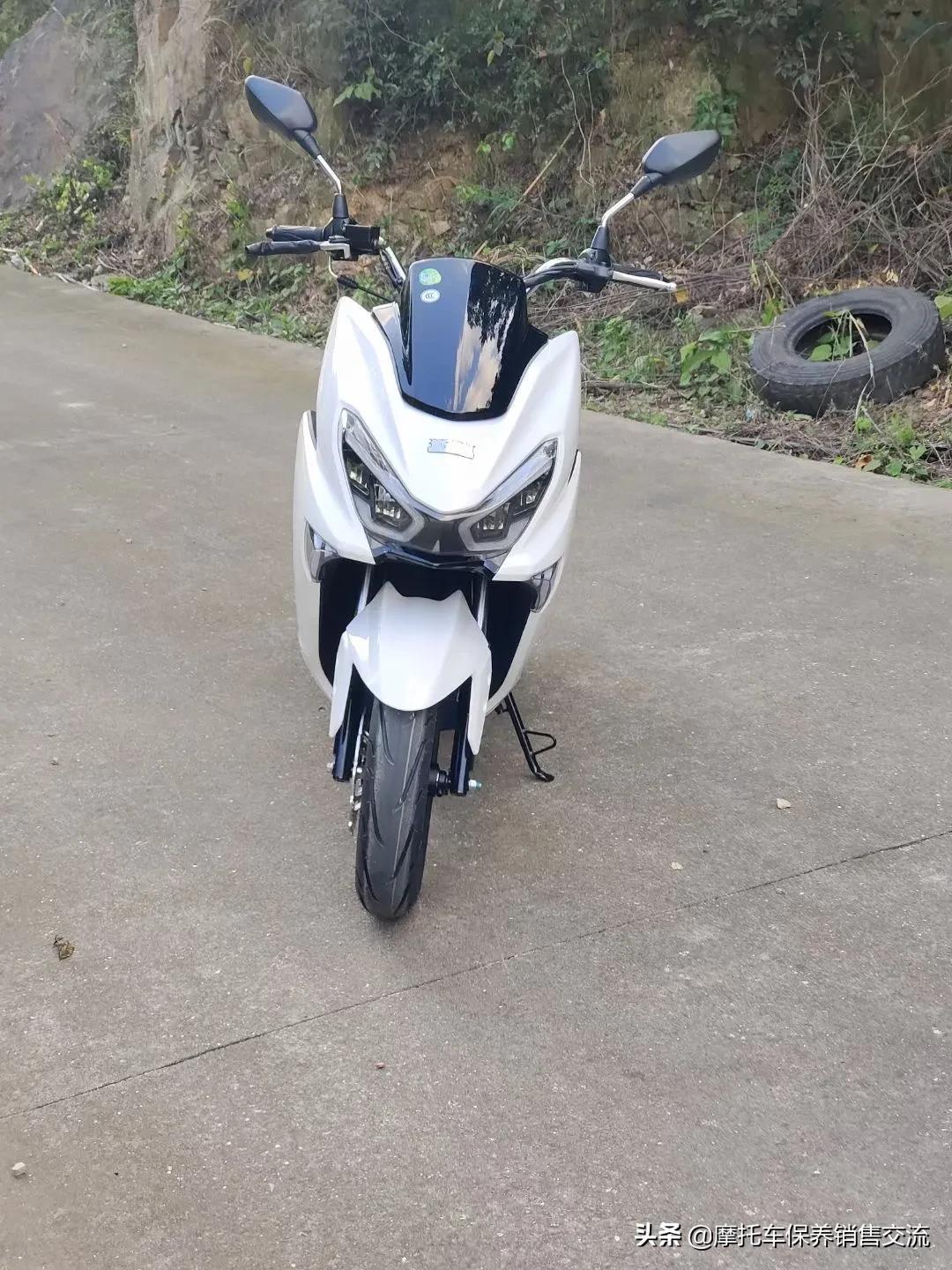 金城劲力铃木技术踏板摩托车大功率中大型175