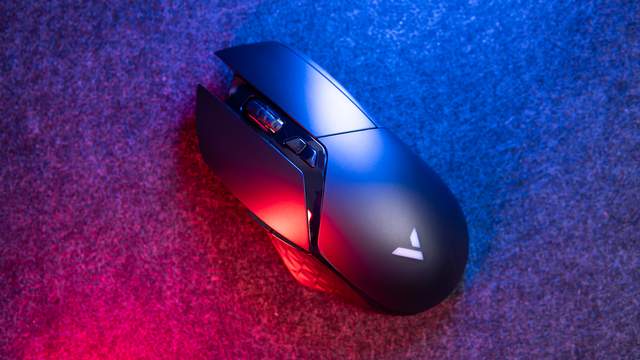 FPS游戏玩家新选择,能甩狙的雷柏V30W无线游戏鼠标