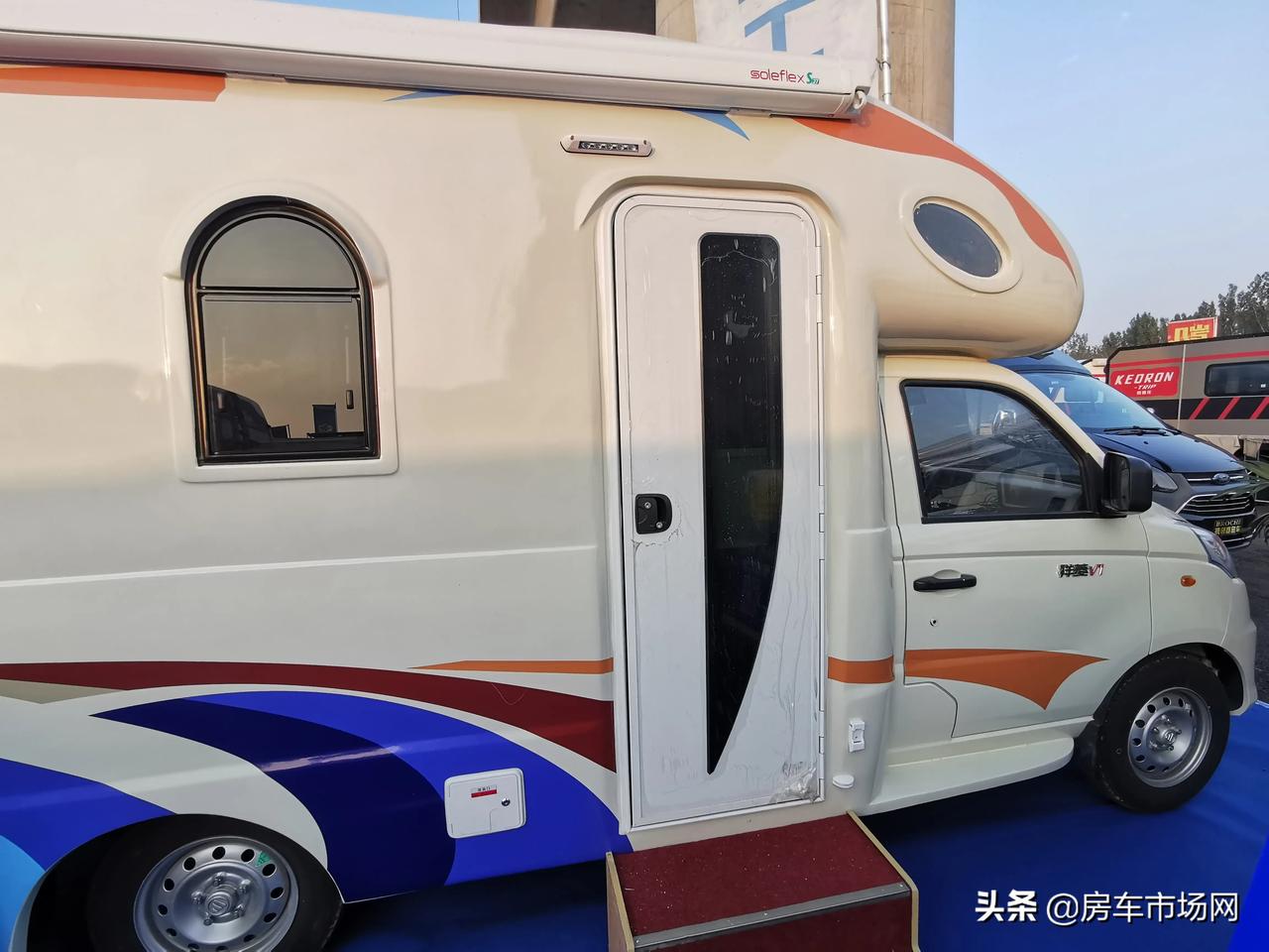 适合23个人开的小c型房车福田祥菱底盘汽油15发动机变速箱6速手动挡mt