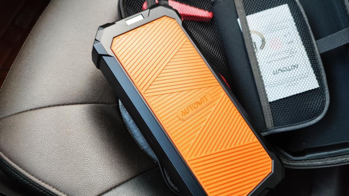 北方有车一族冬天必备的Autowit汽⻋应急电源