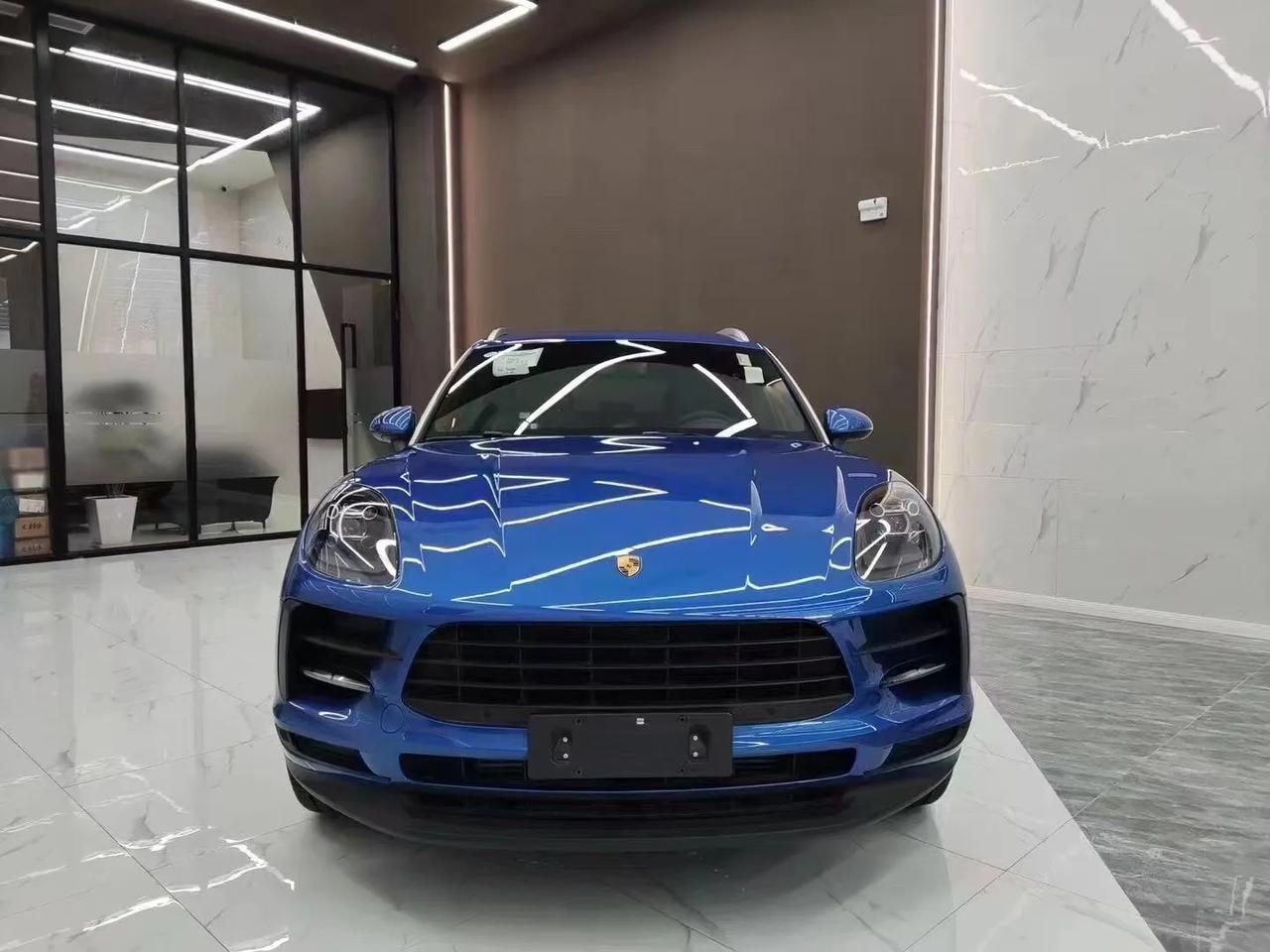 保时捷 macan 宝石蓝/黑 636200 配置:pc1