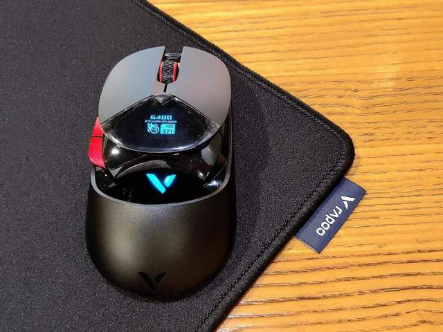 雷柏VT960S无线游戏鼠标，开启OLED屏幕+RGB灯酷炫游戏新体验