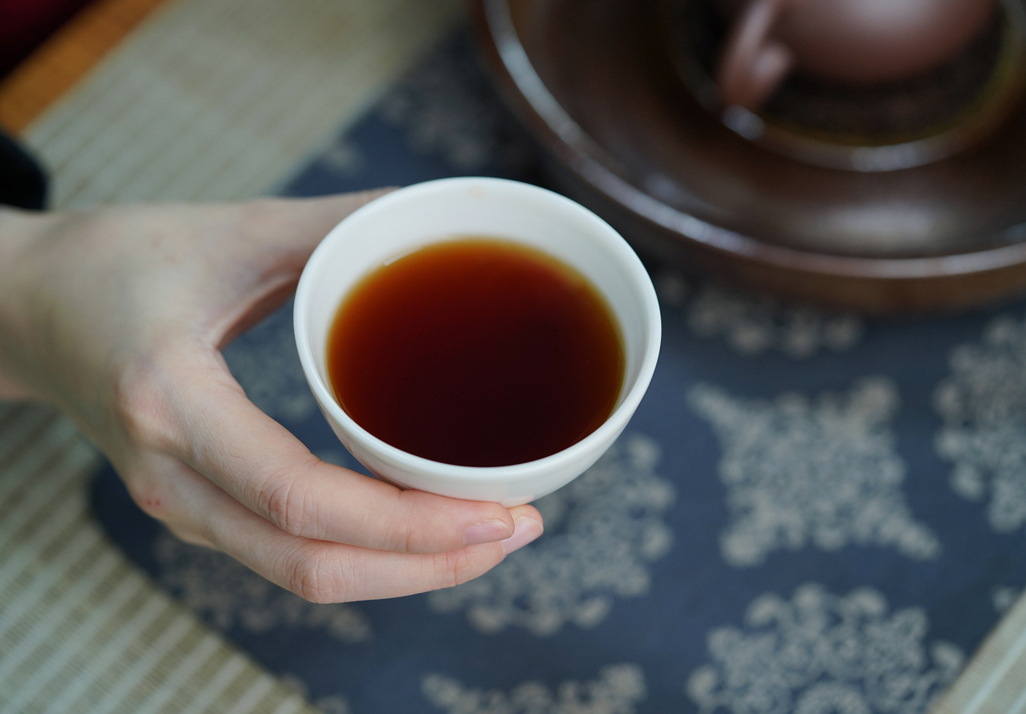 小喜年-普洱茶原料的“天花板”，2010年的何仕华景迈“宫廷”迷你熟饼