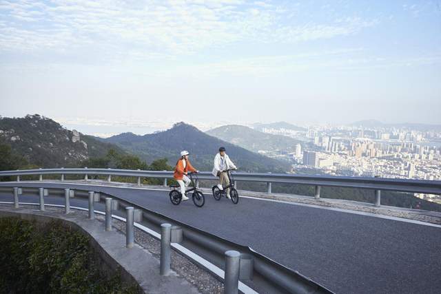 三种骑行模式，60km长续航，骑记助力电动车C2与你相约新年