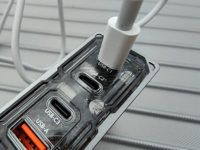 努比亚100W氮化镓，双C口，轻便又方便