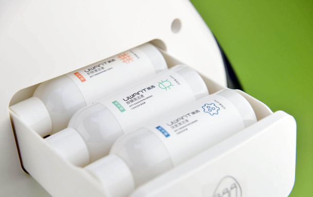 华为鸿蒙系统智能居家好产品，一刷即净的UWANT布艺清洁机