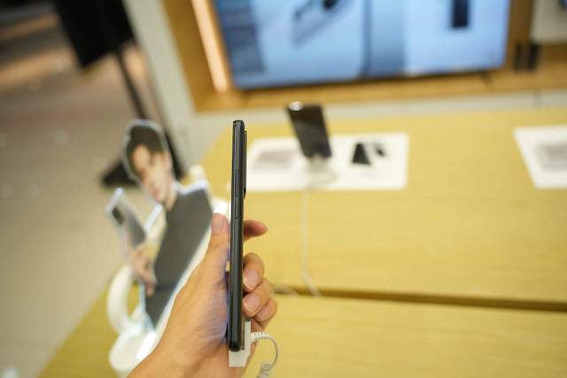 华为Mate50不考虑，iPhone14也是智商税，2999元就能拿下真香机？