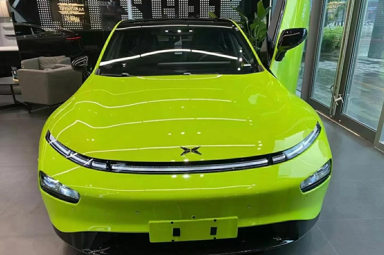 全新小鹏p7670e鹏翼版3669绿色包牌包税过户出33x万