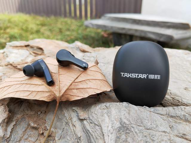 直播主播耳机——无线监听耳机更方便更好用