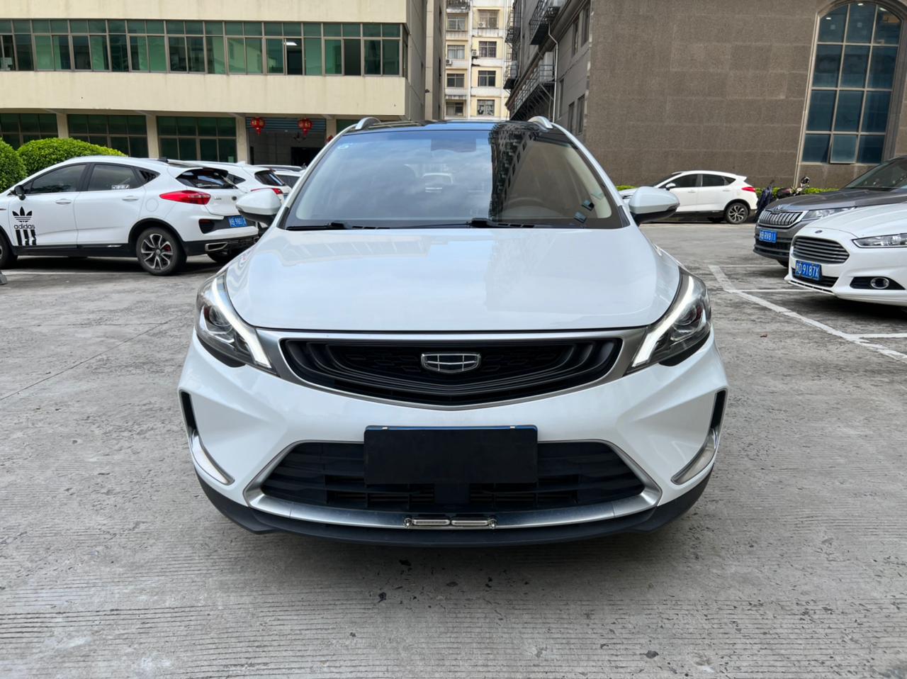 好车不等人 2021年吉利帝豪gs 1.4t尊贵版全景天