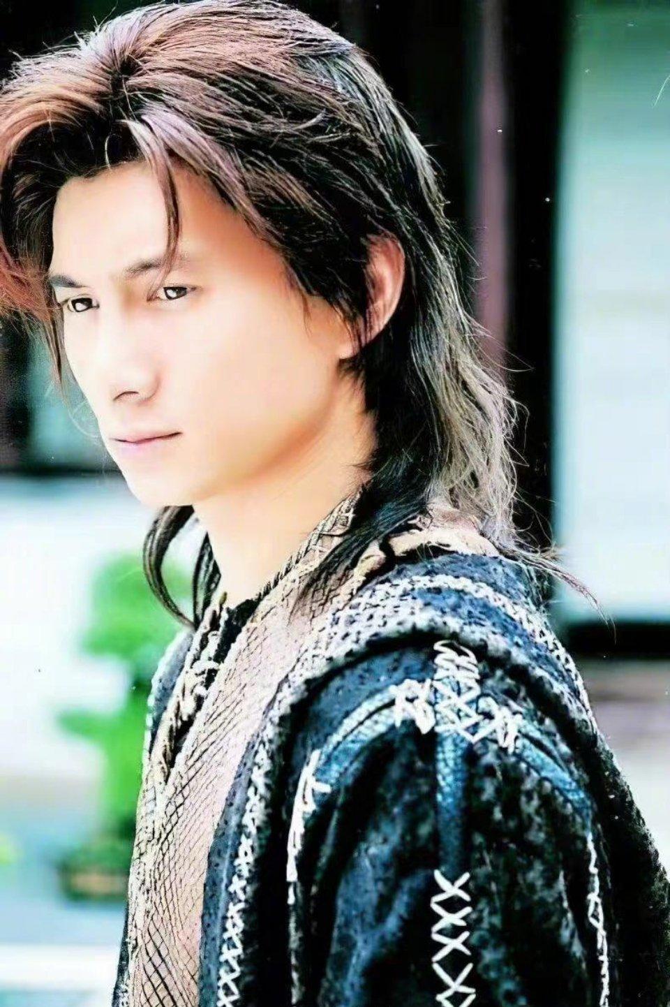 吴奇隆20年后再扮萧十一郎牛气满满的哥哥吴奇隆再度扮演萧十一郎策马