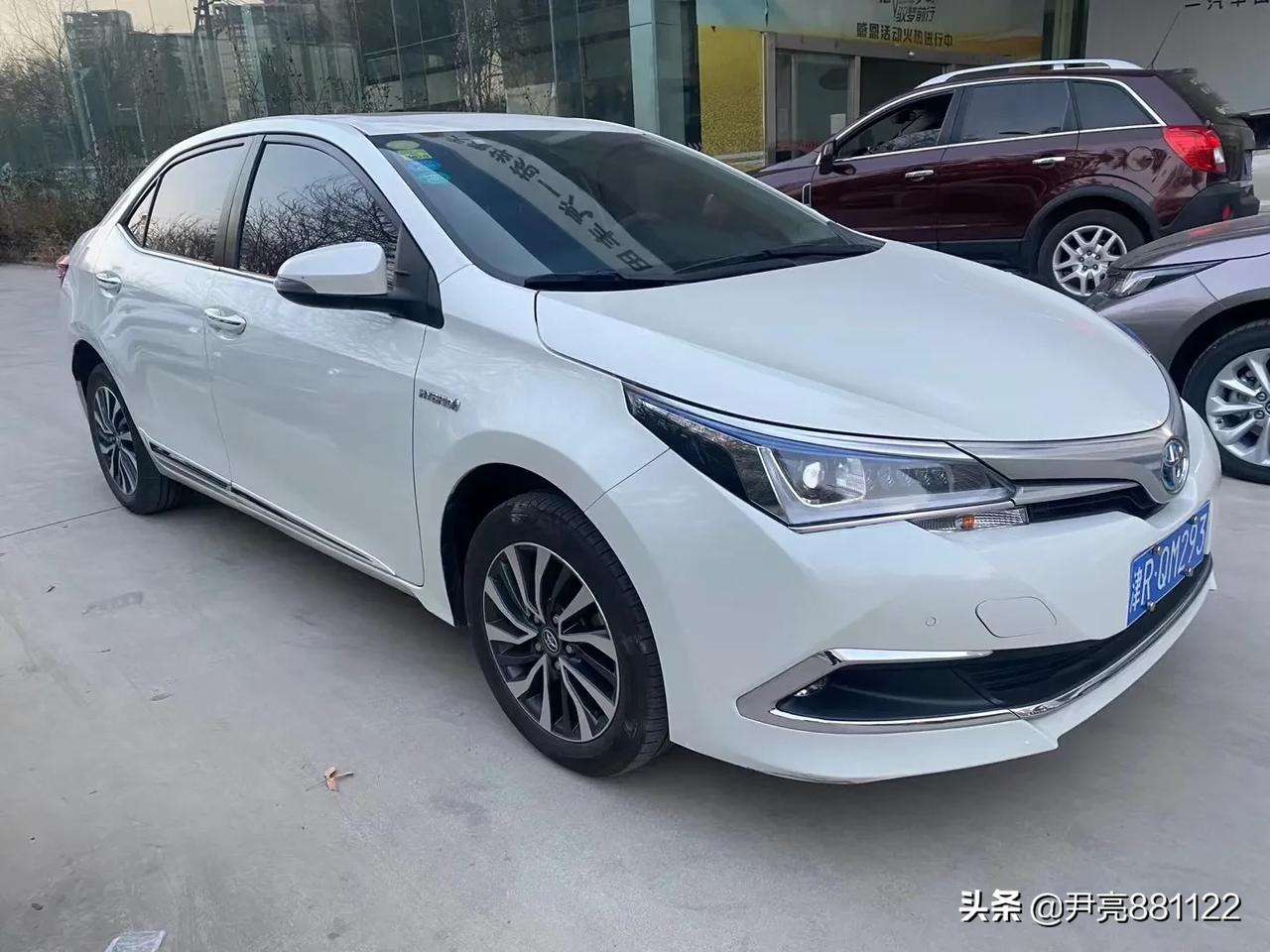 18年丰田卡罗拉双擎18l精英版个人一手实表8万公里全程4s店保养没有