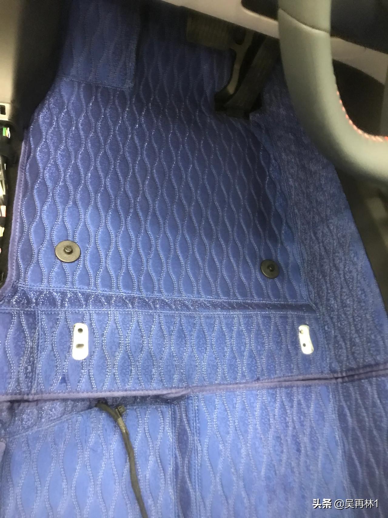 比亚迪秦plus dmi55旗舰,提车第二天必须软包撸起来