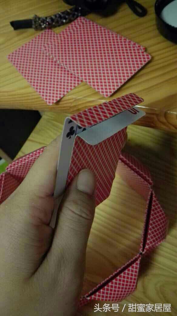 用扑克牌做收纳盒超简单新手必学(扑克牌做收纳盒一步一步教)