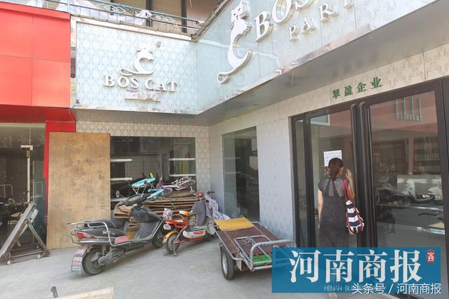十元箱包在城里什么位置(箱包城里有什么卖的)