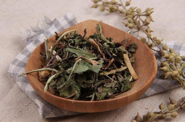 药物组成少,但剂量都很大的这个方子,是治疗疔疮的妙方!_健康症状网