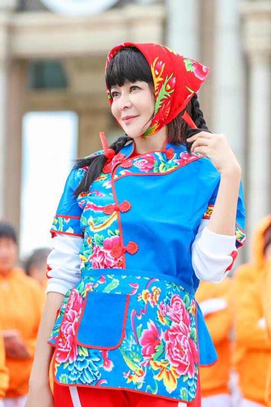东北看秧歌我们来了东北十三姨尽显魅力