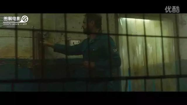 医生示范身体乳