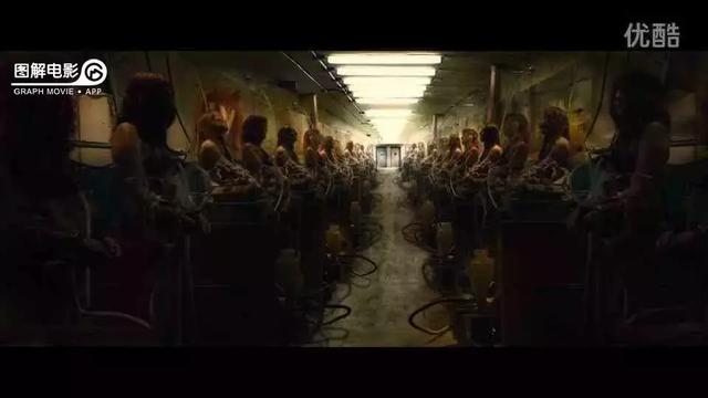 医生示范身体乳